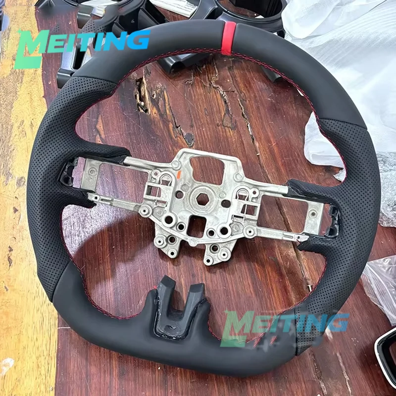 Фото Подходит для Ford Mustang 2015, 2016, 2017, 2018, 2019, 2020, 2021, 2023, 2023, кожаное рулевое колесо с отверстием для кожи №1