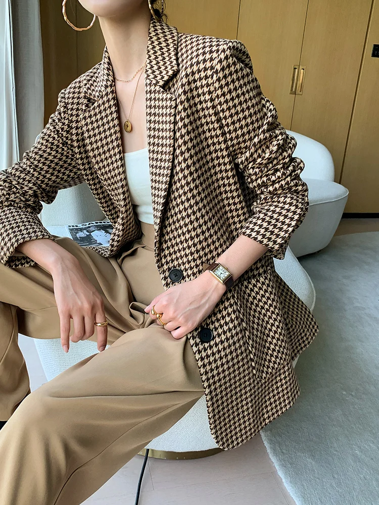

Houndstooth woolen blazer women's short section 2023 autumn and winter new temperament all-match thick plaid suit