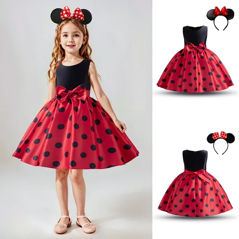 Детское платье в горошек с рукавами-фонариками и бантом