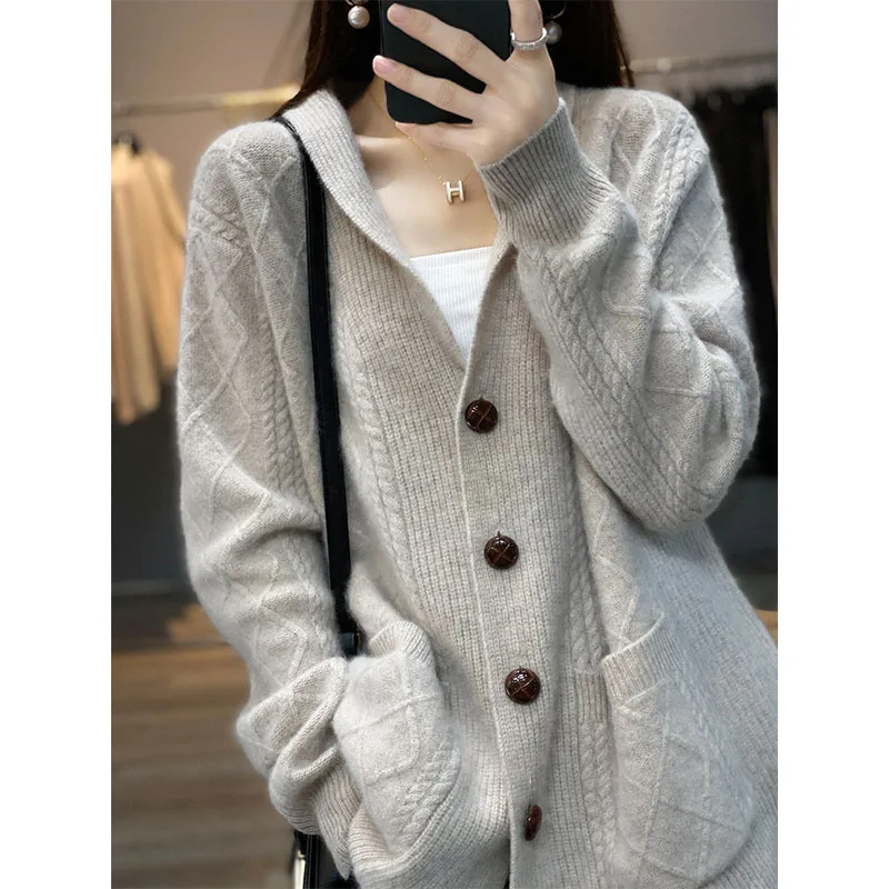 Wool Knitted Cardigan Women's 100% Pure Wool Autumn And Winter Fashion Loose High-end Tops This Year's Popular New Sweater Coats