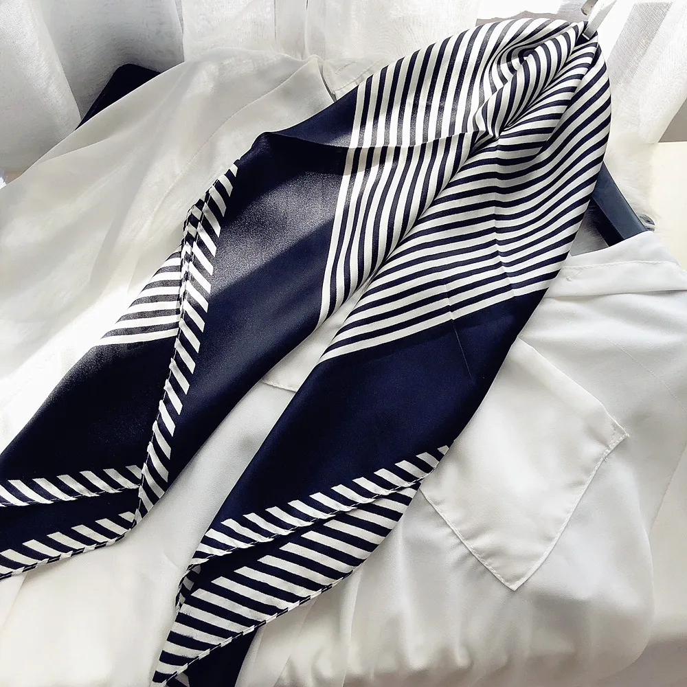 Рисунок 5 - Женский платок в полоску