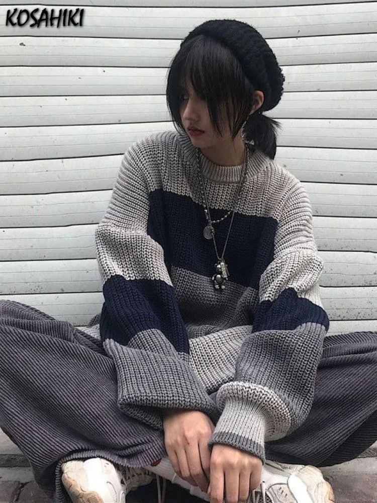 Женский трикотажный свитер в полоску Свободный пуловер контрастных цветов с