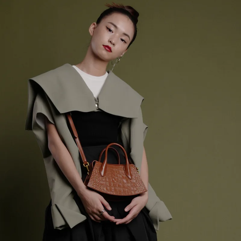 

2022 Designer Women's Bag, Small Bag, Single Shoulder Bag, Cross-body Bag, High Quality