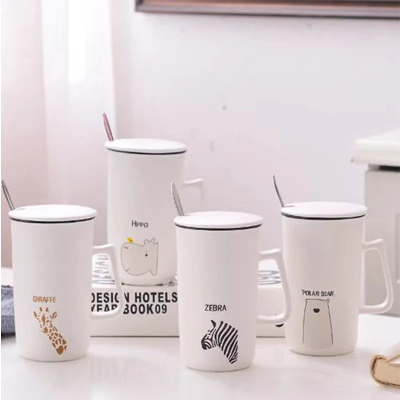 

Новинка 2022, креативная английская керамическая чашка, кружка с крышкой и ложкой, кофейная чашка, чашка для молока большой емкости, чашка для ...