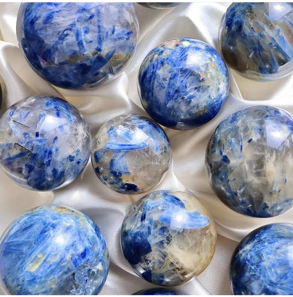 Натуральная хрустальная сфера кианита синие кварцевые шары энергетический