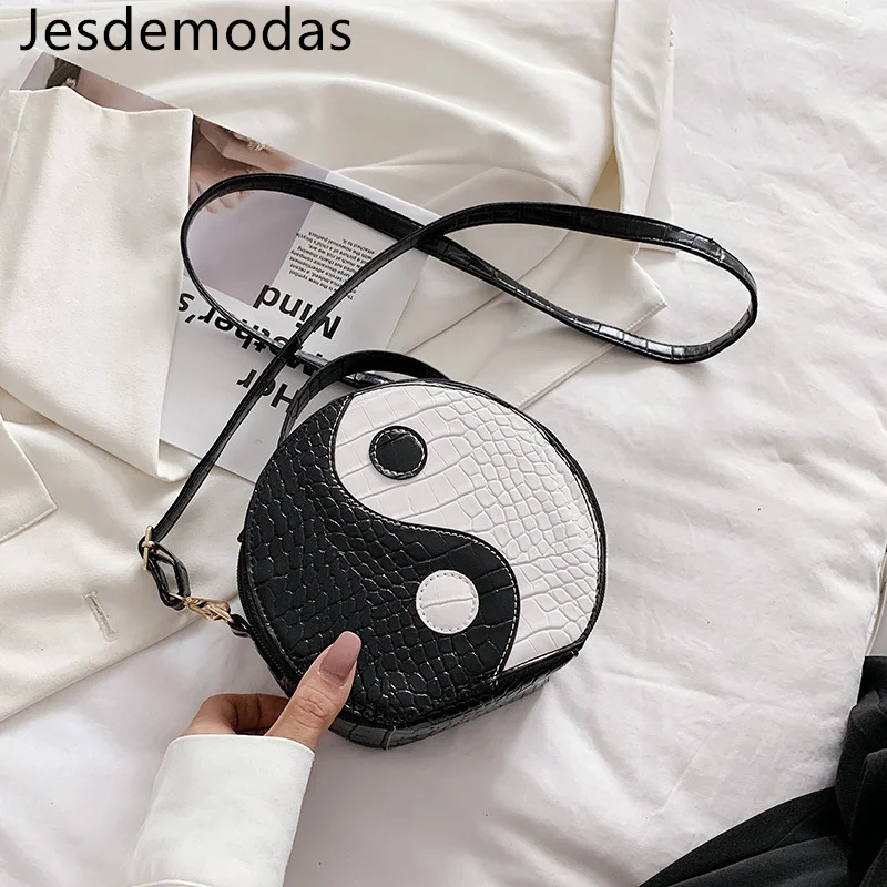 

Черные и белые сумки на плечо, модные повседневные дамские сумочки в стиле тайцзи, женские Сумки из искусственной кожи с перекрестной текст...