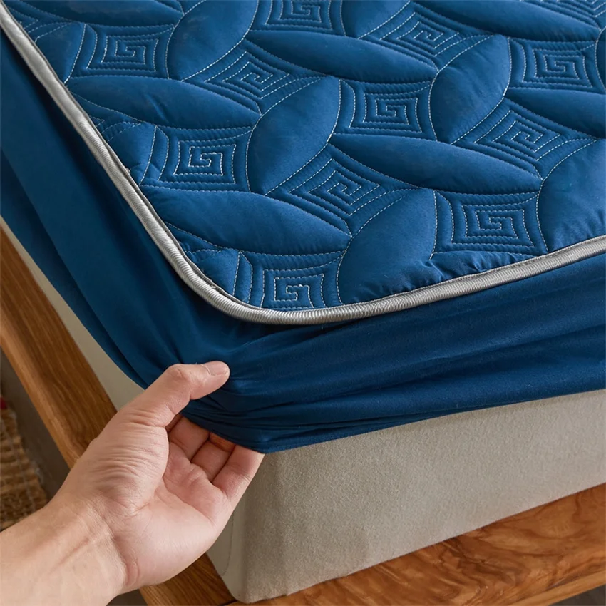 

Quilted Thicken Bed Cover with Pillowcase Soft Comfort Mattress Cover Embossed Mattress Protector Fitted Sheet with Elastic Band
