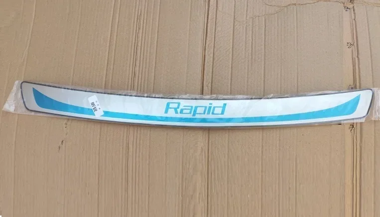 Для Skoda Rapid 2013-2019 автомобильный порог багажника из нержавеющей стали защита от