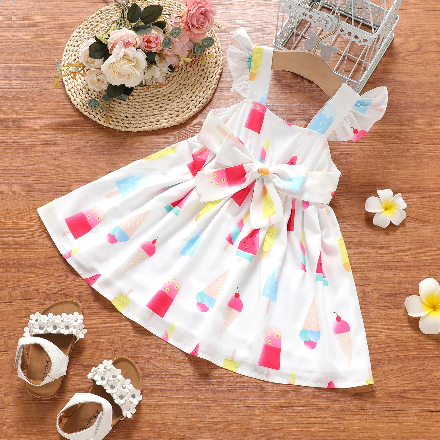 

PatPat Toddler Girl Ice Cream Print Flutter-sleeve Belted Dress