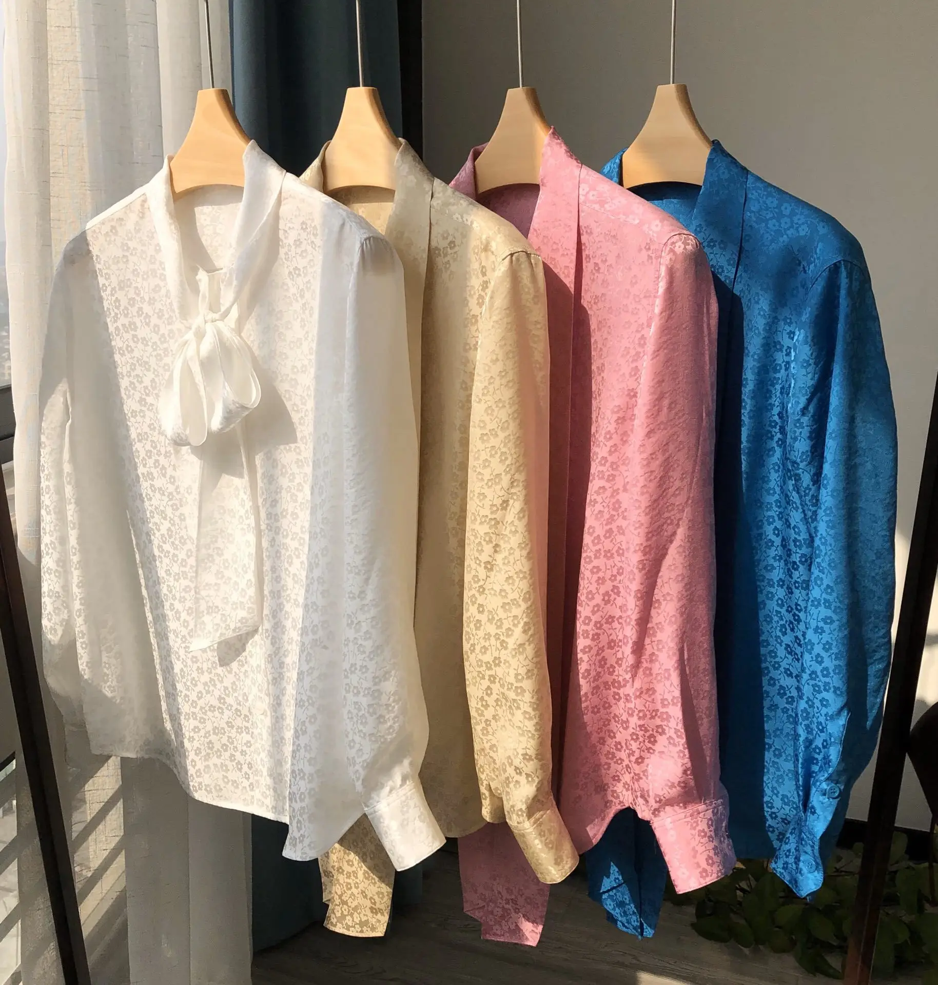 Женская рубашка с длинным рукавом и галстуком-бабочкой из 2023 шелка