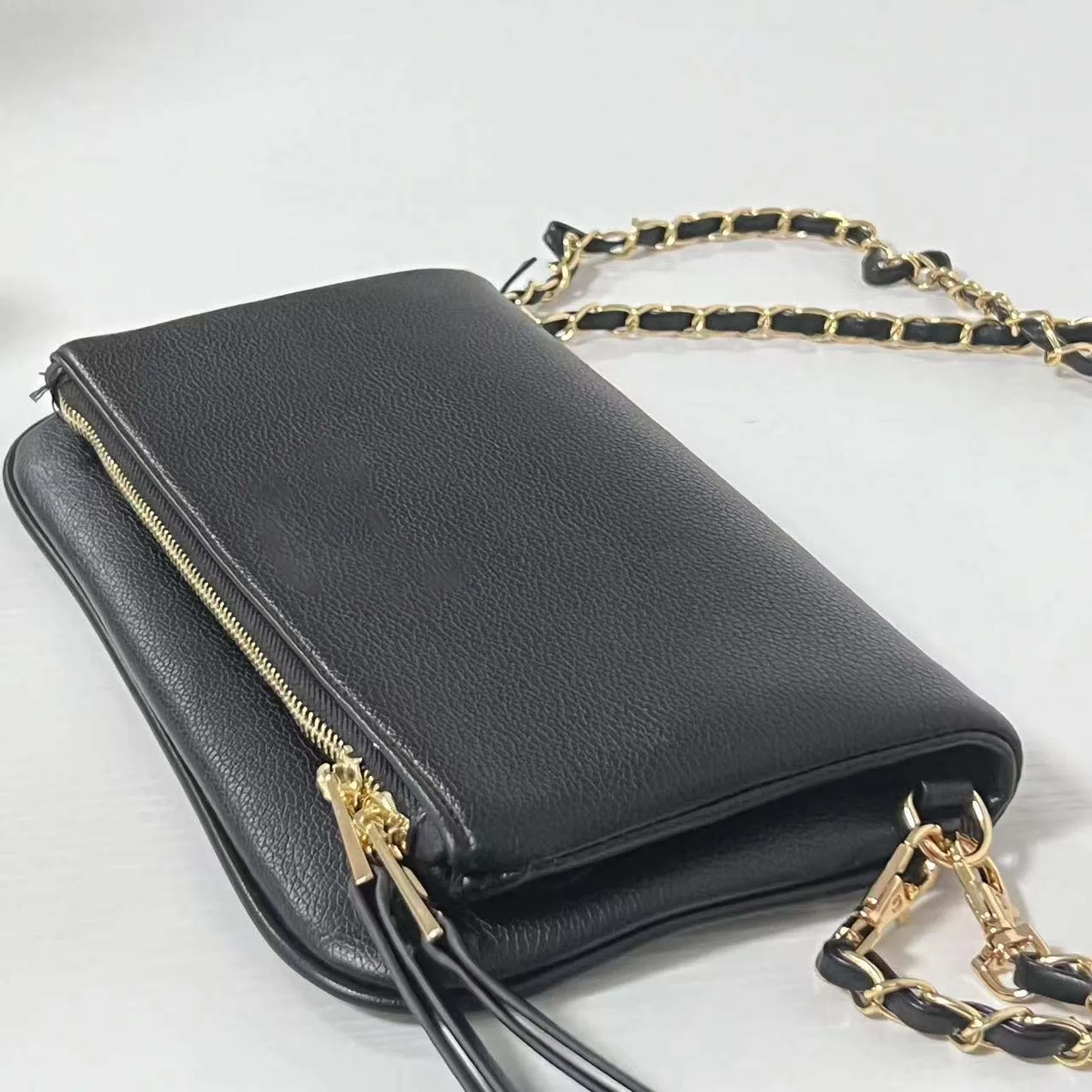 Весенняя кожаная сумка через плечо для женщин 2024 повседневный стиль форма