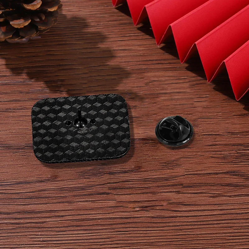 Брошь в китайском стиле для путешествий