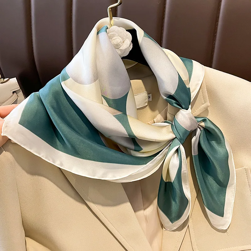 

2023 Silk bandana Square Scarf Women Satin Shawl Wrap Hijab Female Hair Band Wrist Luxury Headkerchief 70*70cm Echarpe
