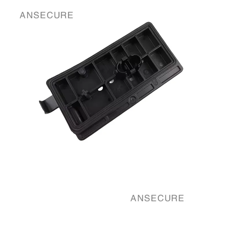 

Левая защита нижней части для Audi A4 S4 B9 A5 S5 2017-2025 8 Вт 0804647