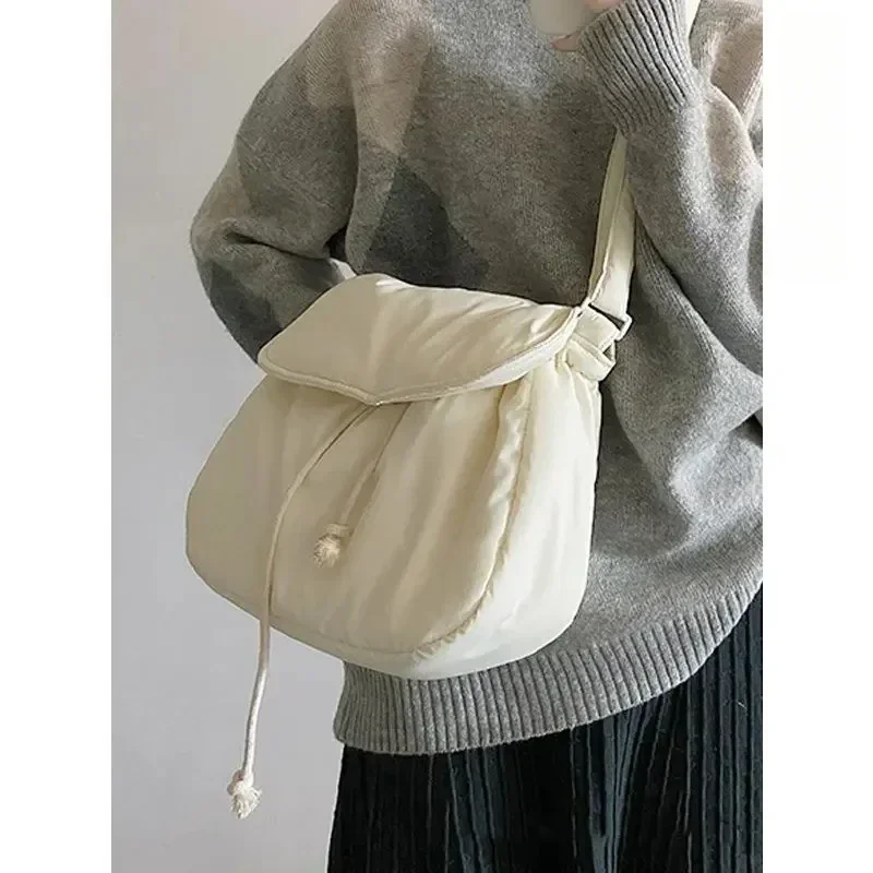 

Y2K Korean Harajuku White Shoulder Bag Casual Aesthetic Fairy Grunge Vintage Purses Handbags Crossbody Baguette Tote Bags Women