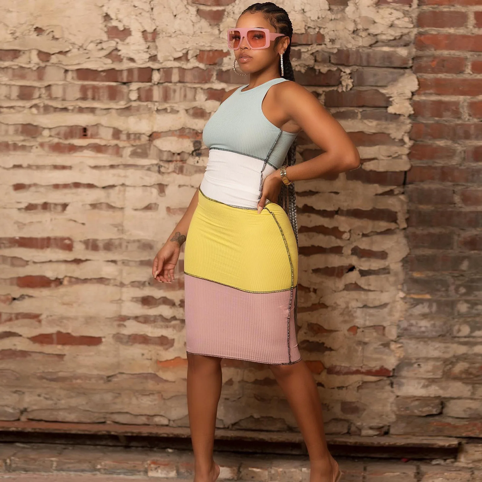 

2022 Spring New Fashion Trend Elegant Ribbed Dress Women Sleeveless Stitching Color Dress Y2K Bodycon Party Club Outfits