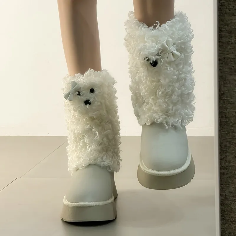 Белые сапоги до середины икры. Женская обувь. Плюшевые сапоги. Женские