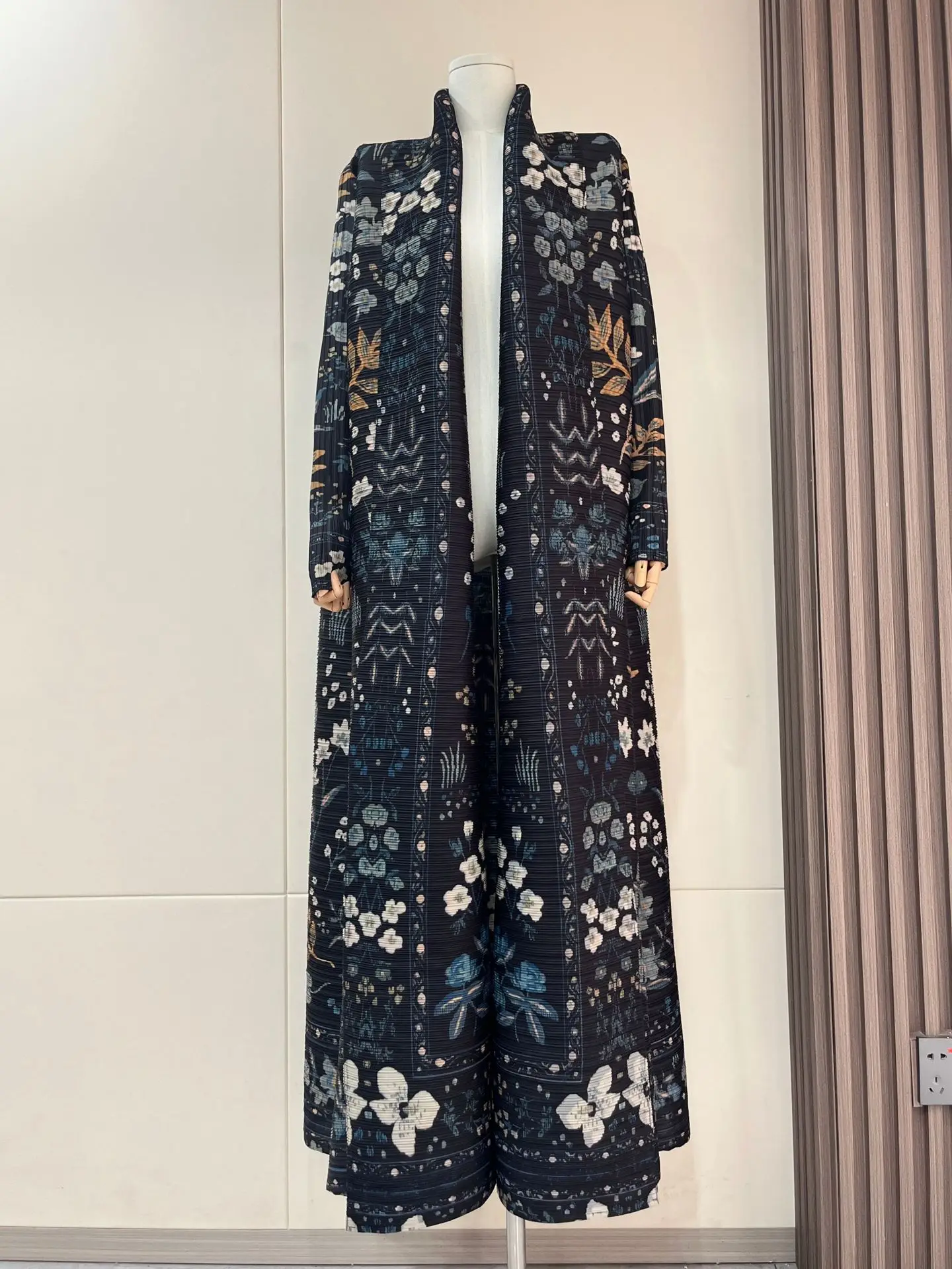 Женское Плиссированное длинное пальто плиссированное платье роскошное осеннее