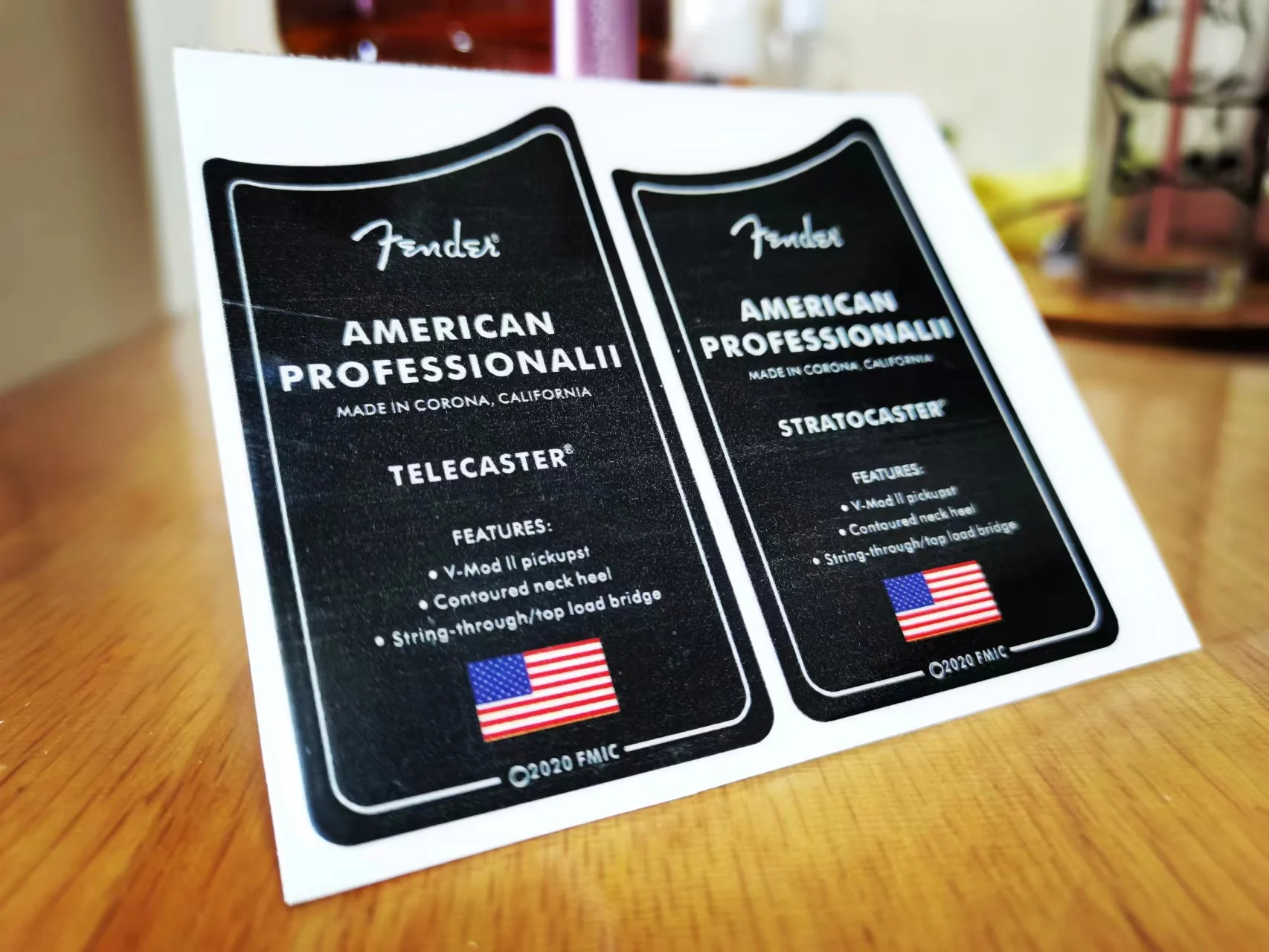 

Крыло гитарная головка логотип чувствительность нажатия наклейка слева слов