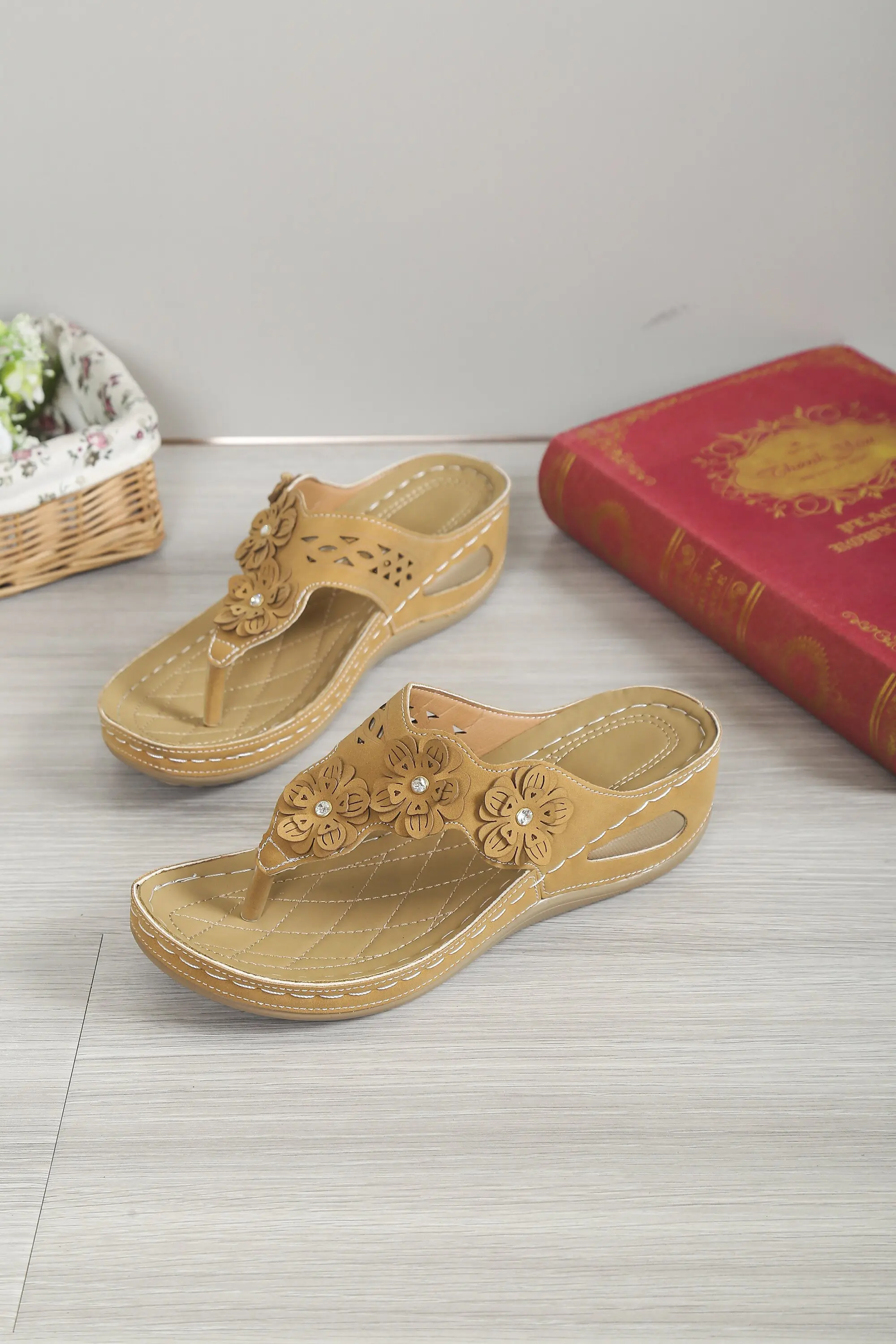 Women's Summer Wedge Sandals Casual Flip Flops Beach Comfortable Shoes Flowers Bohemia Style Sandalias Mujer Verano Sandalias