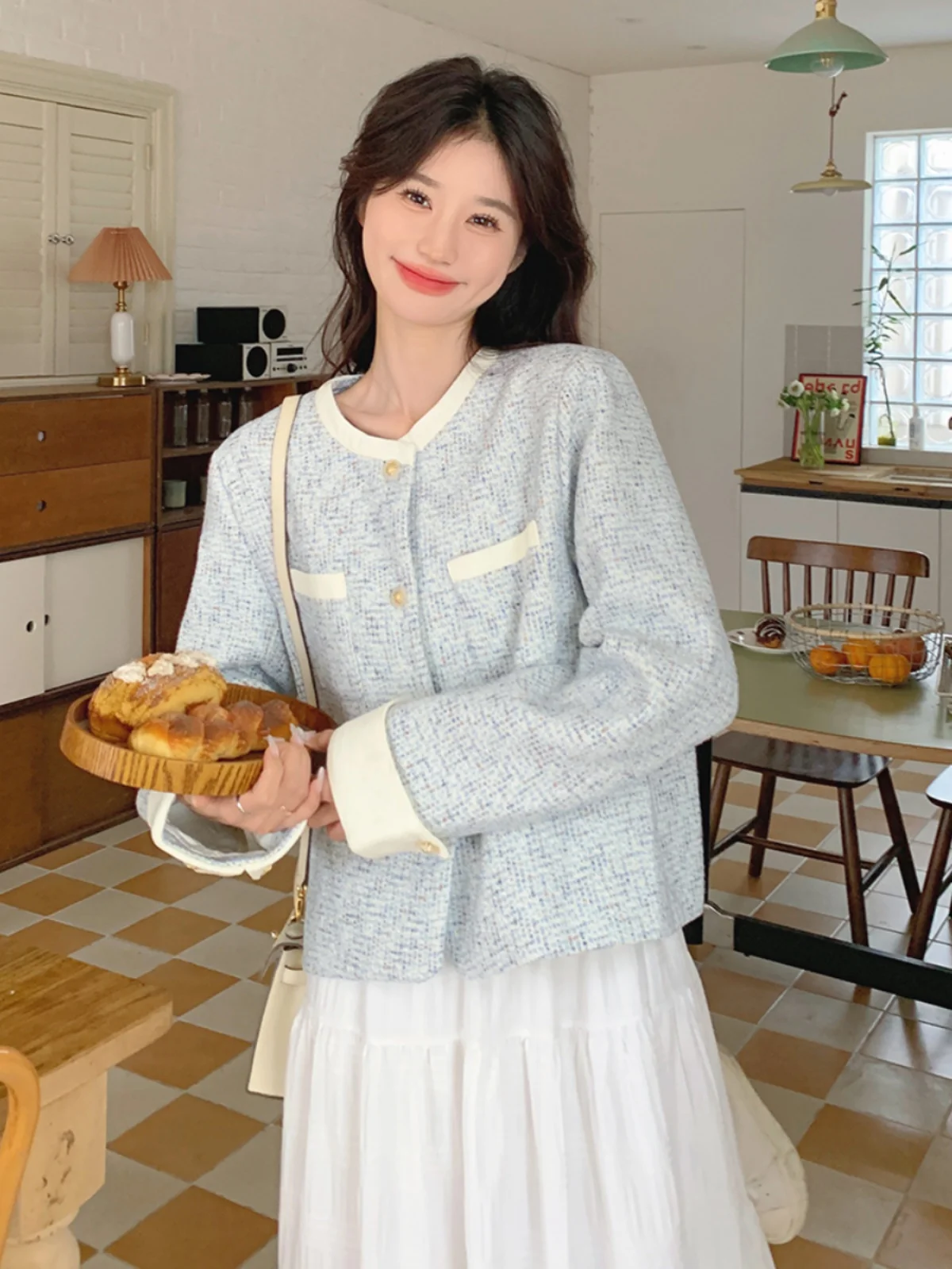 Розовая изящная верхняя одежда с круглым вырезом женская весенне-осенняя