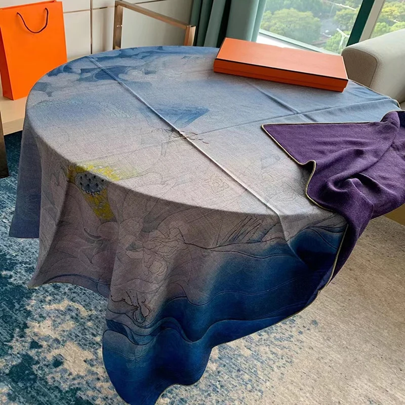 

Scarf Woman Luxury Brand 70% Cashmere 30% Silk Double-sided Printing Velvet Square Scarf 135*135cm Hand Rolled Shawl Scarf Warm
