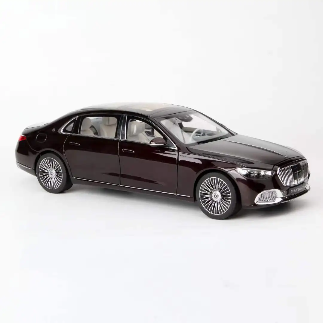 

Модель автомобиля Maybach S680 1/18 металлическая, без аккумулятора