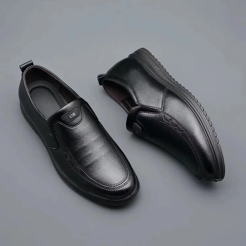 

2022 Autumn New Men's Casual Leather Shoes Comfortable and Breathable Slip-on Leather Shoes British Solid Color Men's Shoes