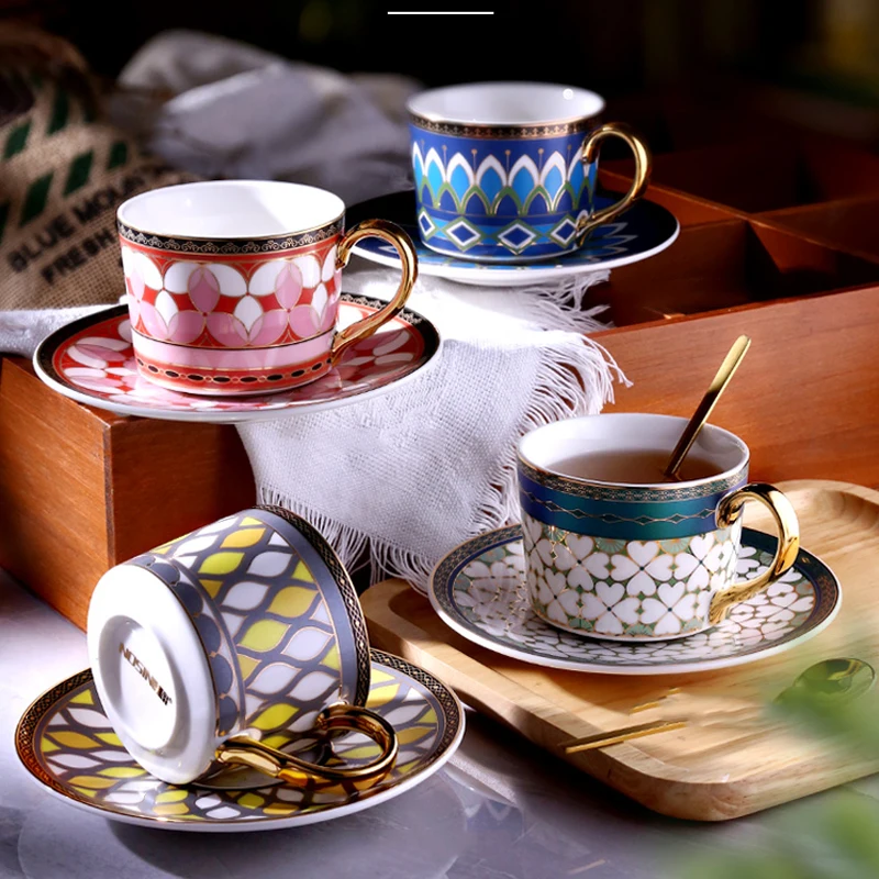 Ceramic Coffee Cup Dish Black Tea Cup Striped Pattern Afternoon Tea set Golden Handle Cup with Spoon Cafe Drinking Utensils