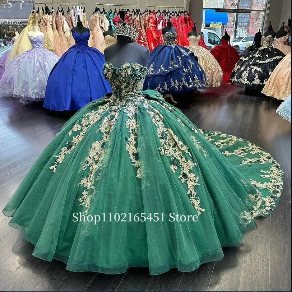Темно-зеленые платья Quinceanera с кружевной аппликацией и вырезом в форме сердца