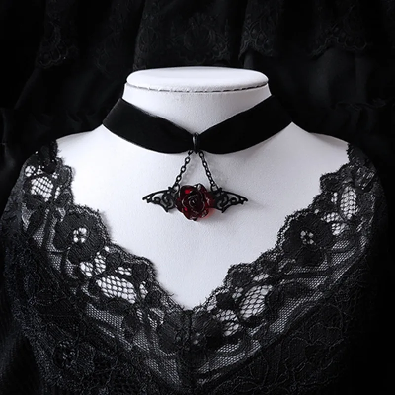 

Gothic Red Rose Charm Bat Pendant Necklace Victorian Jewelry Women's Party Gift Witch Bat Wings Black Velvet Choke Ring