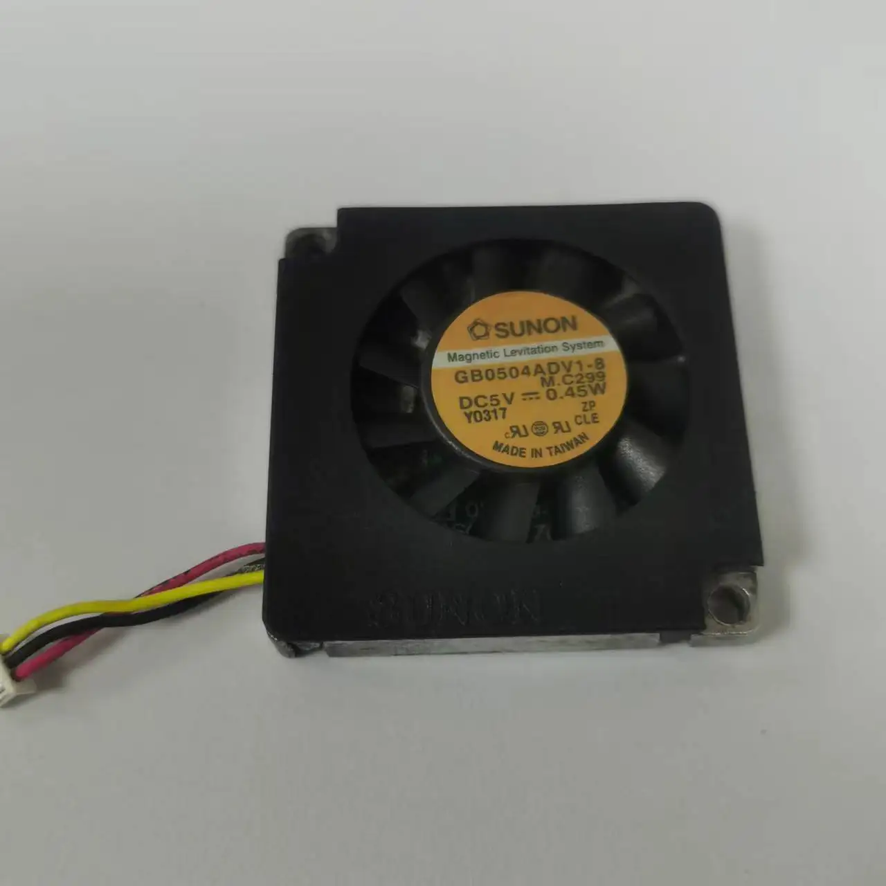 SUNON GB0504ADV1-8 DC 5V 0,45 W 40x40x07mm 3-проводной Вентилятор охлаждения сервера