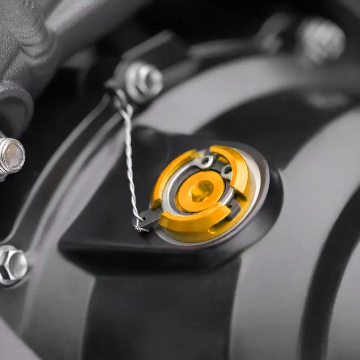 Фото SEMSPEED мотоцикл с ЧПУ для Yamaha NMAX 155 150 125 2015-2019 2020 2021, пробка сливного отверстия масла, болты крышки заливного бака двигателя №2