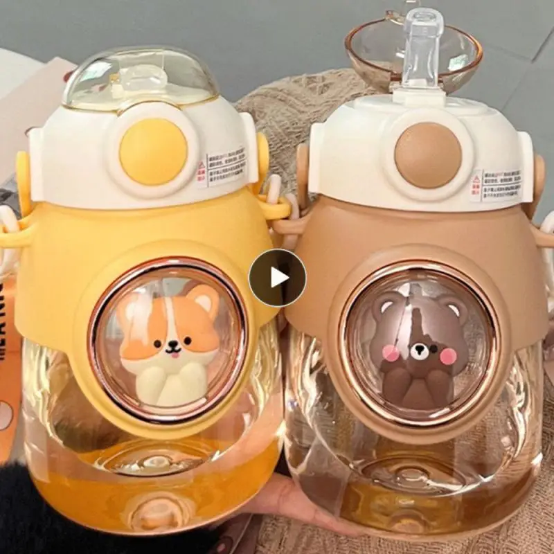 

820ml Large Capacity Childrens Water Cup High Temperature And Low Temperature Resistance Easy To Carry Straw Jug Cute Shape