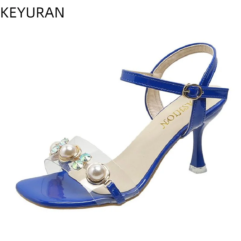 

Сандалии женские на высоком квадратном каблуке, босоножки с жемчугом и прозрачным ПВХ ремешком на щиколотке, Роскошные туфли-лодочки, лето 2023