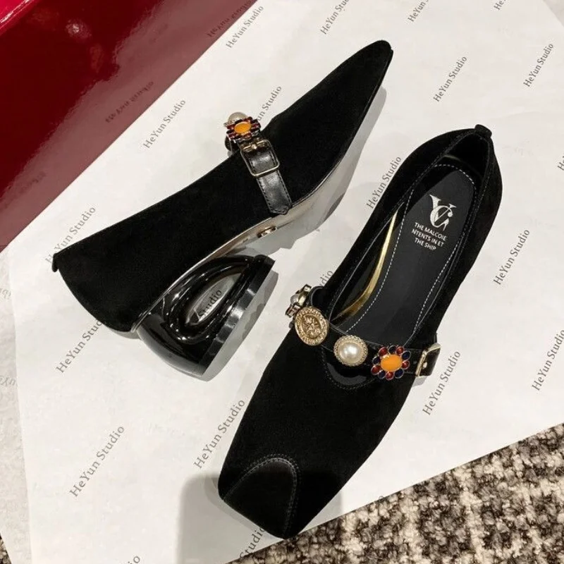 Женские замшевые ботинки с квадратным носком на высоком каблуке зимняя обувь 2025