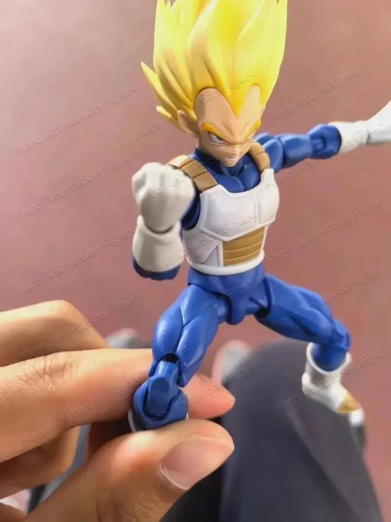 Фото В наличии Оригинальная фигурка Bandai Dragon Ball S.H.Figuarts SHF SSJ Super Saiyan Vegeta Danger Pride, аниме-фигурка, модель из ПВХ №4