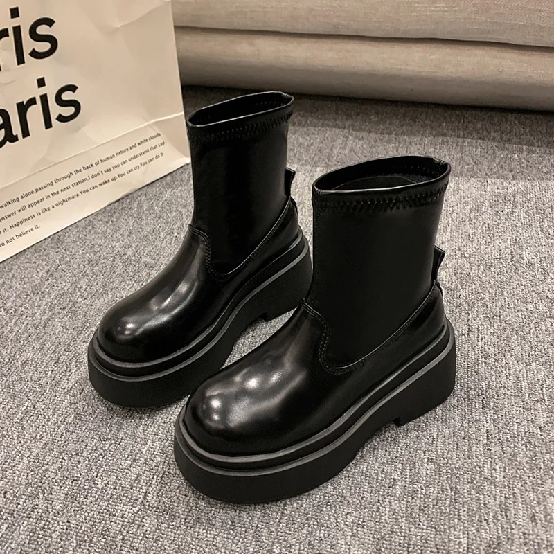 Женские ботильоны на плоской платформе зимние классические ботинки из