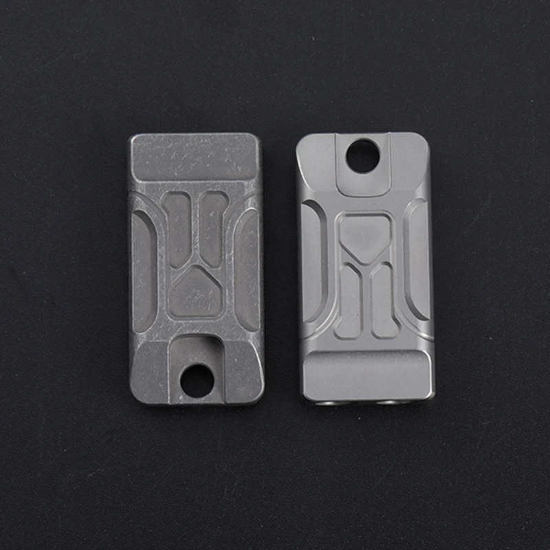 

Titanium Alloy Whistle Multifunction Portable Whistle Loud Keychain Necklace Whistle For Outdoor Survival Emergency Whistles