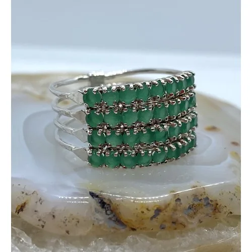 Серебряное кольцо Keila Jewels с изумрудом