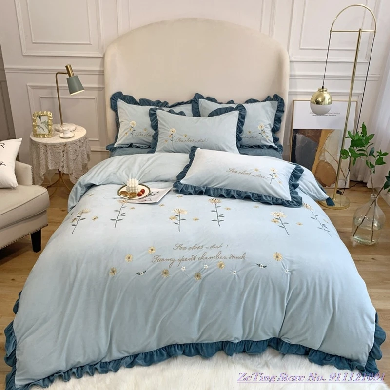 

1.8m Bedding Set 4pcs Small Daisy Embroidery Baby Velvet Winter Thick Warm Flannel Bed Linen Duvet Cover 2.0 Queen Home Textile