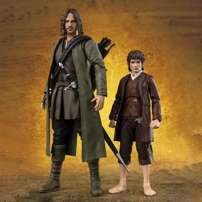 Фото В наличии: Коллекционные фигурки Bandai SHFiguarts по аниме «Властелин колец» — Фродо Бэггинс, Голлум, Арагорн. Модели игрушек, подарок. DT №3