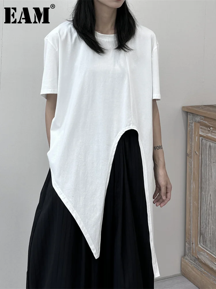 

[EAM] Women White Irreular Hem Slit Big Size T-shirt New Round Neck Short Sleeve Fashion Tide Spring Summer 2023 1DF9650