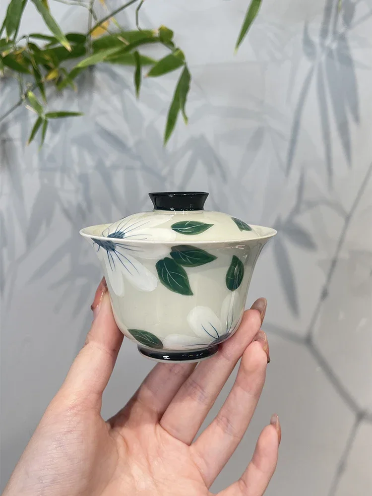

Grass Grey Underglaze Hand-painted Small Daisy Lace Two-talent Cover Bowl Household Tea Brewer Tea Bowl Small Freshness