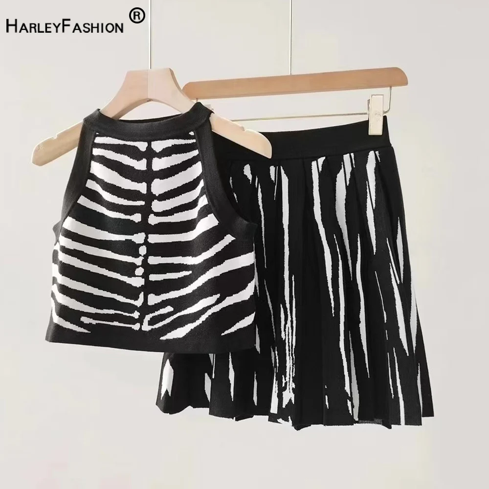 

Hot Popular Women Black White Striped Knitting 2PCs Mini Sets Sexy Vest Tops Short A-line Skirt Quality Street Female Suits