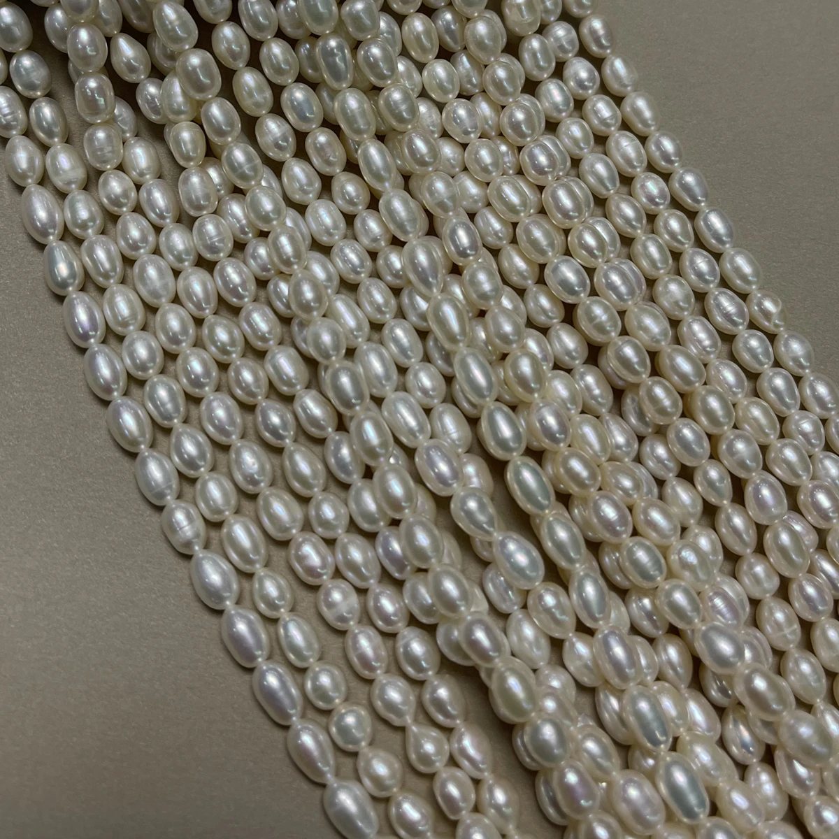 Купи Natural Freshwater Oval Shape Baroque Pearl Beaded Loose Isolation Beads for Jewelry Making Diy Charm Bracelet Necklace Gift за 421 рублей в магазине AliExpress