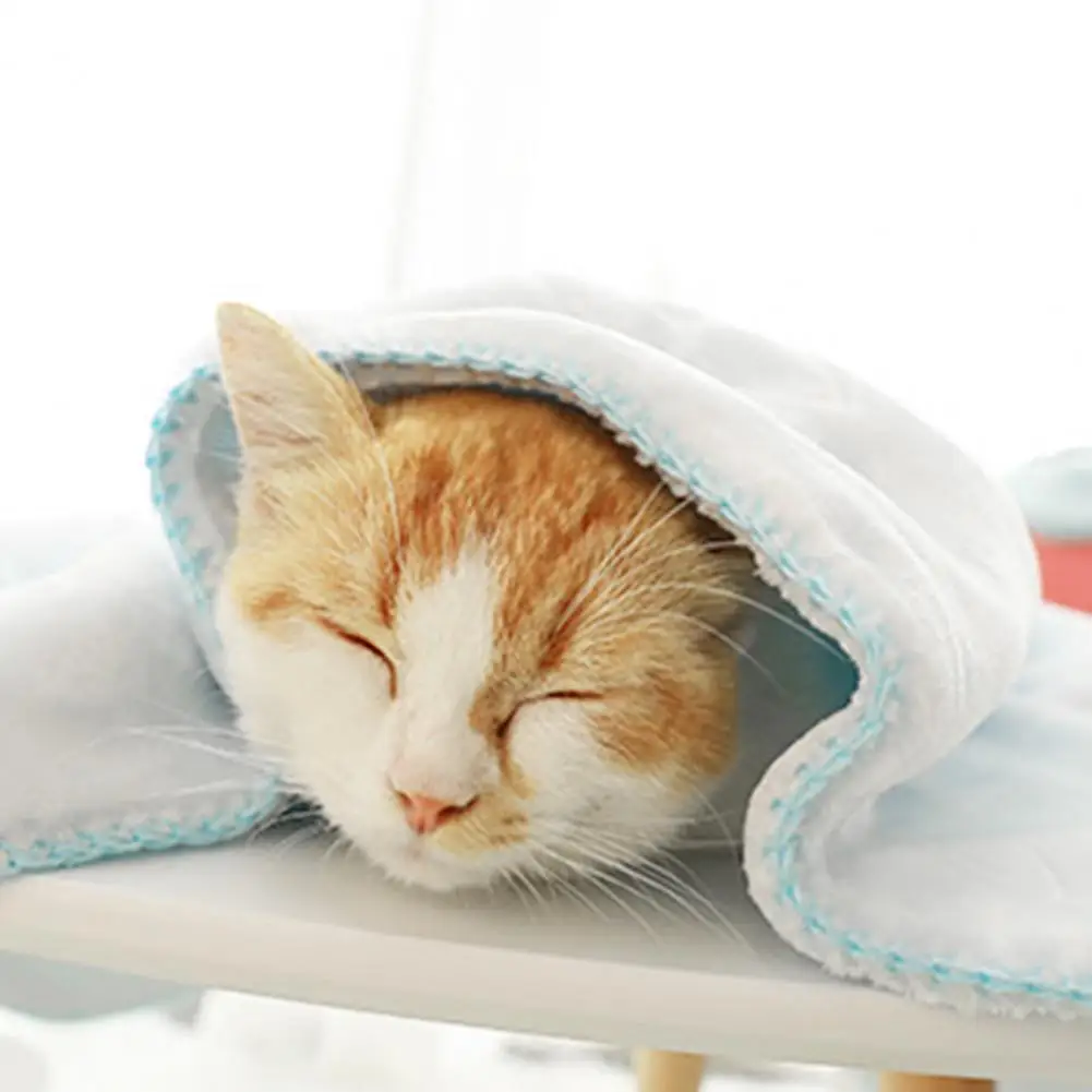 

Premium Cat Sleeping Cushion Skin-friendly Minimalistic Pet Cat Cushion Blanket Pet Cushion Cat Cushion
