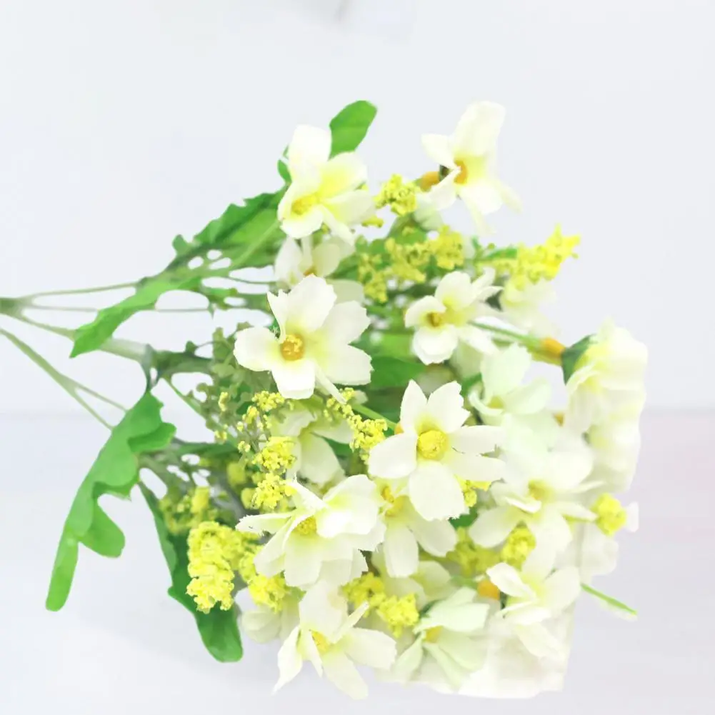 

Eye-catching Fake Flower Bouquet Real Touch Eco-friendly Silk Fake Chamomile Flower Silk Flowers Artificial Flowers