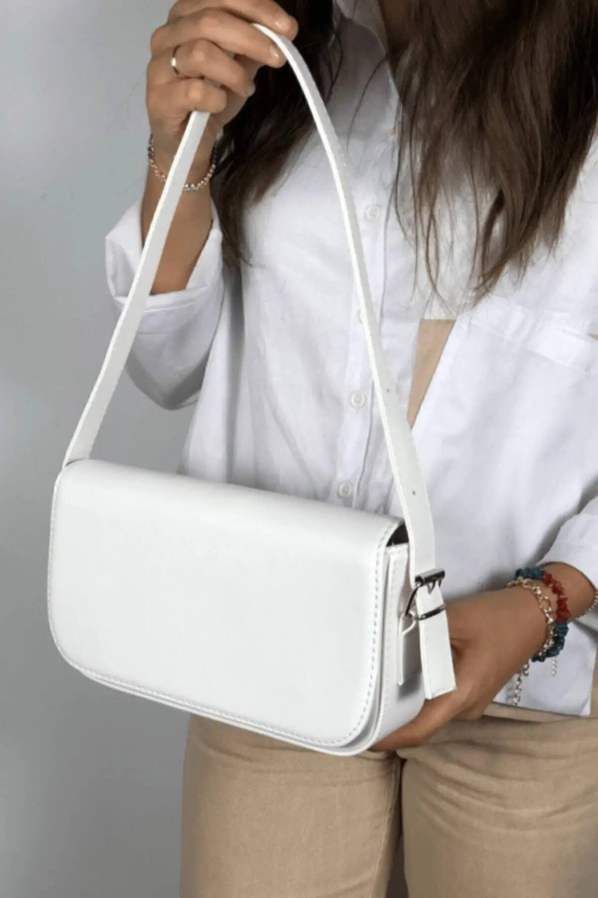 

Women's Baguette Bag Clamshell with and Magnet, Luxury Designer Handbag, Spring Summer Fashion 2022, Short Handle, trend Bag