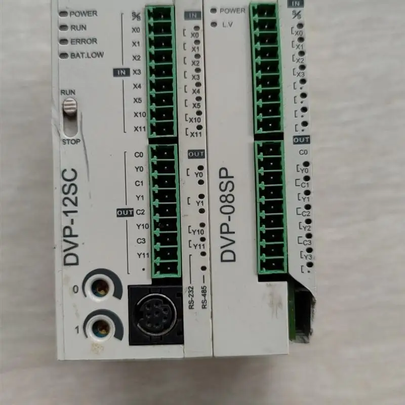 

Новый оригинальный DVP08SP11R DVP08SN11T